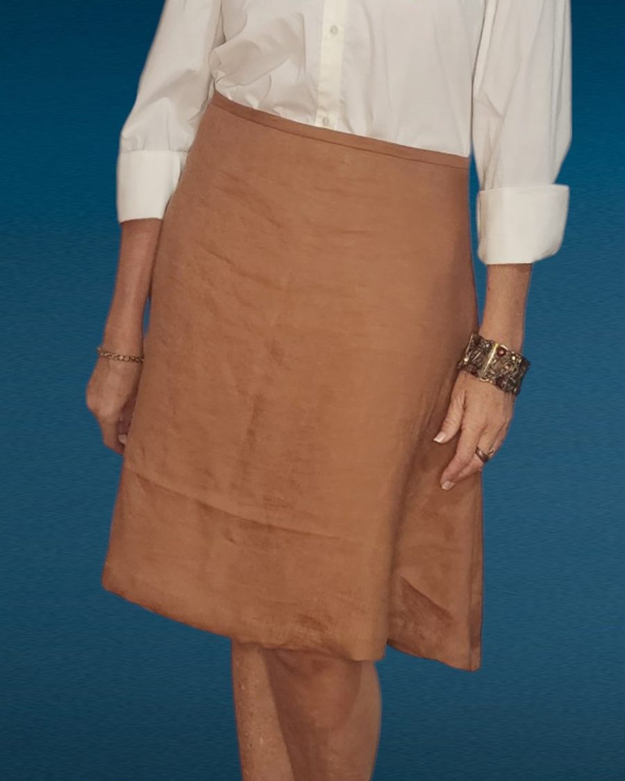 Falda evasé en color camel
